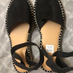 Brash Flats with Strap